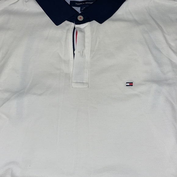 Men’s Tommy Hilfiger 3 button polo shirt - Picture 2 of 4